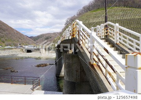 茂岩弁天橋(泊村・北海道) 茂岩弁天橋(泊村・北海道) 125657498