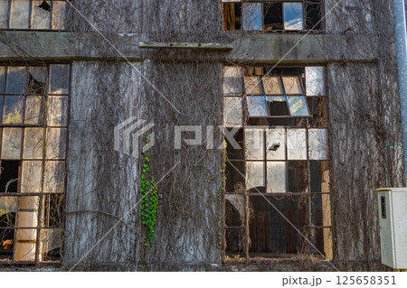 鉄道遺産　豊後の森機関庫 125658351
