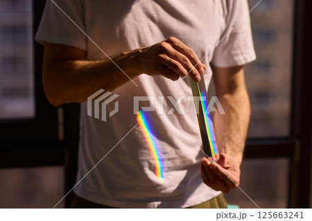 Exploring the world of Light and Color through the captivating process of Diffraction 125663241