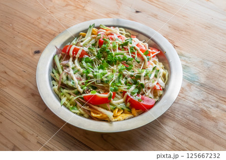 パスタ料理　 pasta outdoors and at campsites 125667232