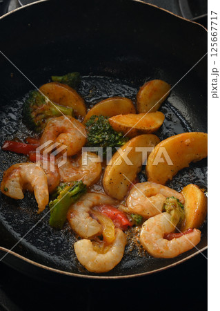 ガーリックシュリンプ 125667717