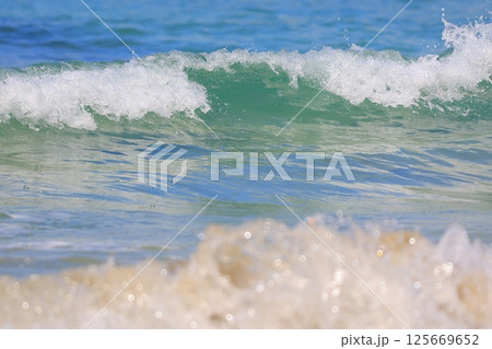 美しい砂浜と青い海 美しい砂浜と青い海 125669652