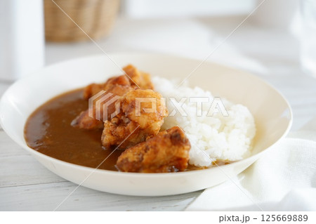 唐揚げカレー 125669889