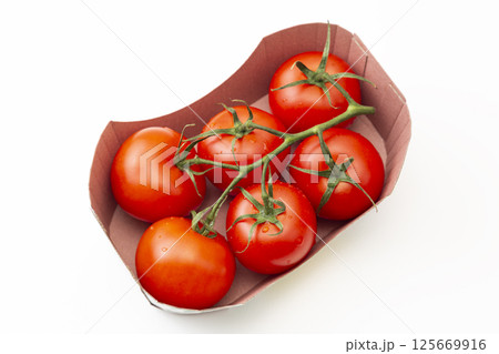房摘みトマト 125669916