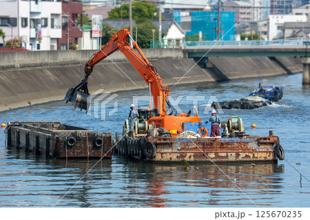 かわざらえ治水対策の土木工事 125670235