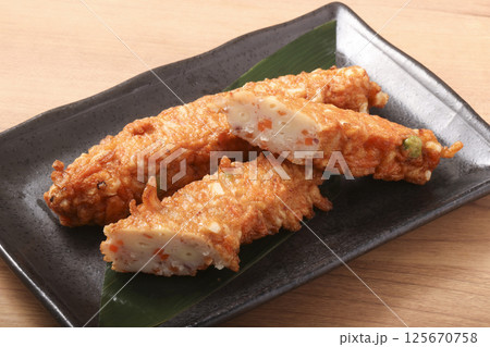 ピリ辛　けんちん棒（魚肉練製品） 125670758