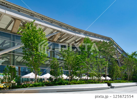 東京都港区　高輪ゲートウェイシティ　ゲートウェイパーク　高輪ゲートウェイ駅 125672554