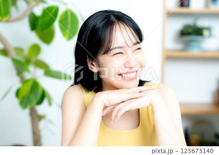 若い女性の美容イメージ 125673140