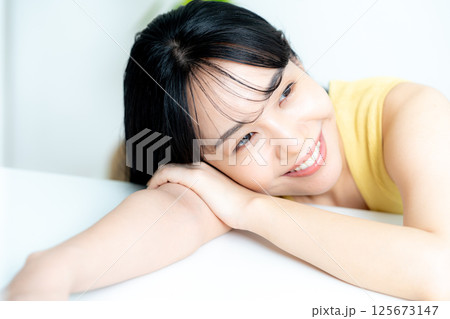 若い女性の美容イメージ 若い女性の美容イメージ 125673147