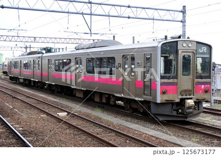 弘前駅車両基地　奥羽本線701系 125673177