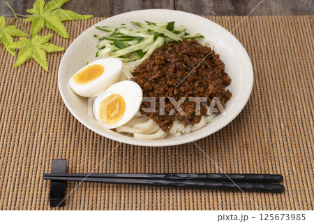 肉味噌うどん 125673985