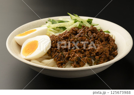 肉味噌うどん 125673988