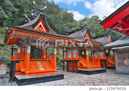 【須賀神社】 和歌山県日高郡みなべ町西本庄 【須賀神社】 和歌山県日高郡みなべ町西本庄 125674010