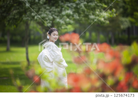 白無垢の女性 白無垢の女性 125674173