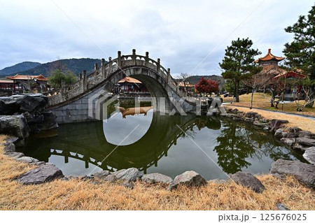 燕趙園の景色 125676025