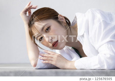 かわいい女性　ビューティーイメージ 125676505