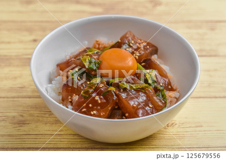 ハマチのユッケ丼 ハマチのユッケ丼 125679556