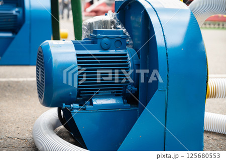 High pressure hydraulic pump assemble with electric motor set install at manufacturing industrial machine 125680553