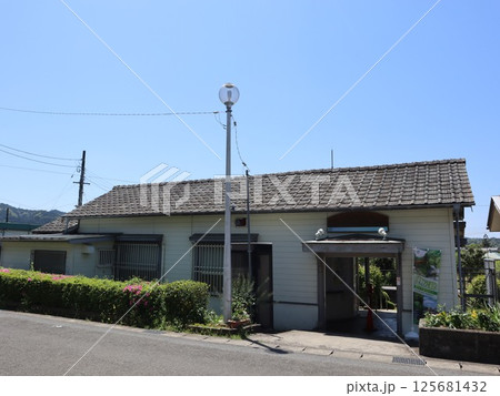 久留里線上総亀山駅の駅舎 久留里線上総亀山駅の駅舎 125681432