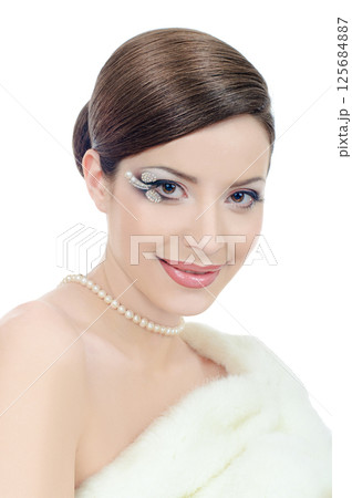 young lady 125684887