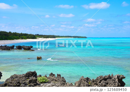 与論島 大金久海岸 与論島 大金久海岸 125689450