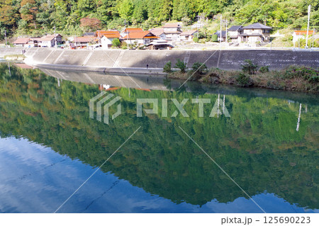 安芸大田町太田川の景色 安芸大田町太田川の景色 125690223