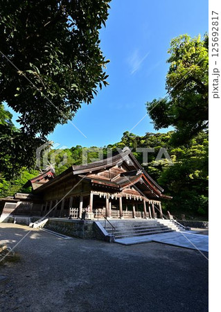 美保神社の景色 125692817