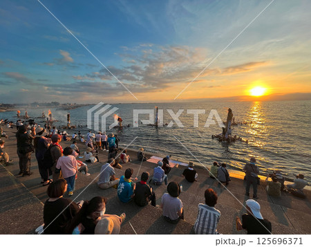 滑川のネブタ流し 125696371