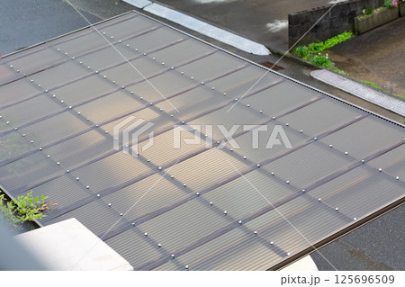 トタンのカーポート トタンのカーポート 125696509