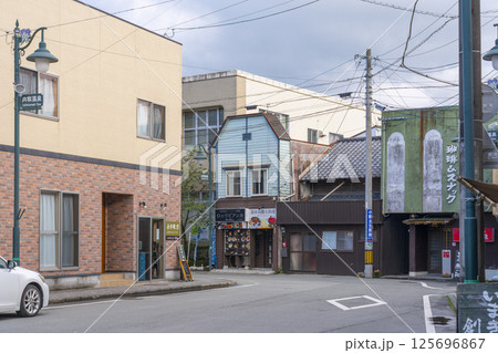阿蘇内牧温泉　昭和レトロな街並み 125696867