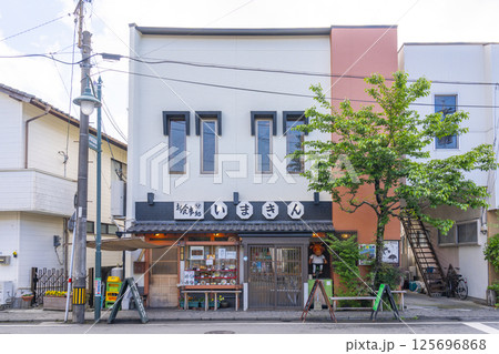 阿蘇内牧温泉　昭和レトロな街並み 125696868