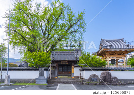阿蘇内牧温泉　明行寺　山門 125696875