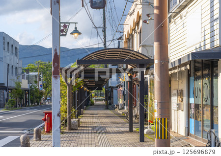 阿蘇内牧温泉　昭和レトロな街並み 125696879