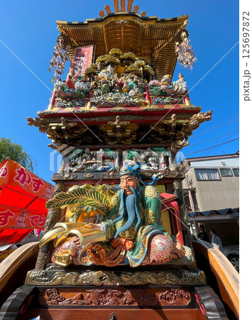 越中八尾曳山祭 上新町の曳山 125697872