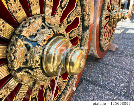 越中八尾曳山祭(富山県富山市) 125698095