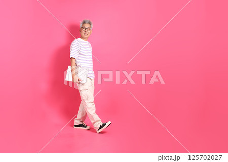 Active Senior Man 125702027