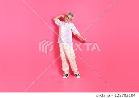 Active Senior Man 125702104