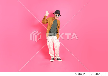 Active Senior Man 125702162