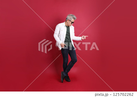Active East Asian Man Active East Asian Man 125702262