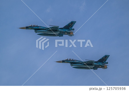 航空自衛隊　航空ショー 125705936