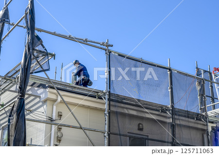 戸建て家屋の屋根修理工事　作業員 125711063