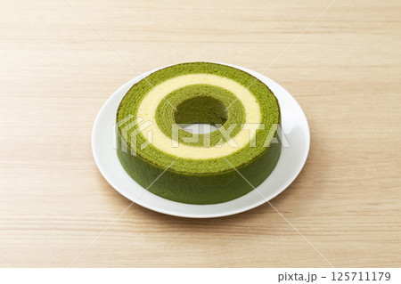 抹茶のバウムクーヘン 125711179