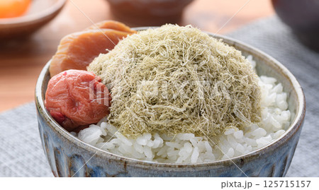 とろろ昆布ご飯 （ とろろ昆布丼 ） 125715157