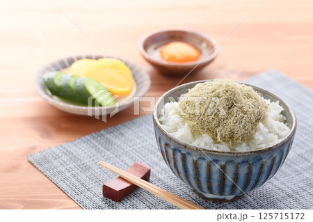 とろろ昆布ご飯 ( とろろ昆布丼 ) とろろ昆布ご飯 ( とろろ昆布丼 ) 125715172