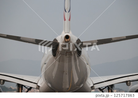 旅客機 ジェット 吹き出し口 125717863
