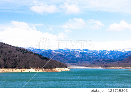 北海道にある忠別ダムの風景 北海道にある忠別ダムの風景 125719808