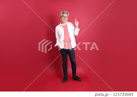 Active East Asian Man Active East Asian Man 125720085