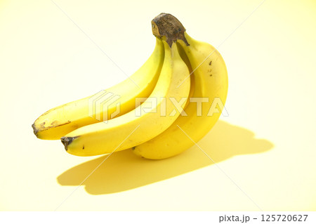 バナナ一房 125720627
