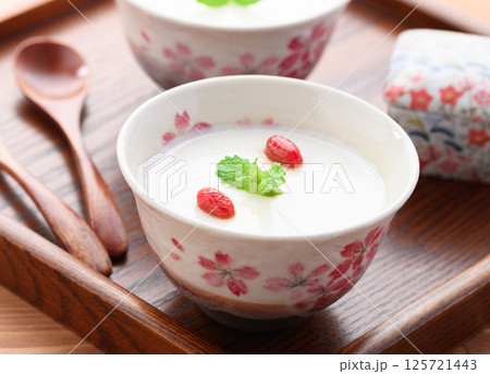 杏仁豆腐 125721443