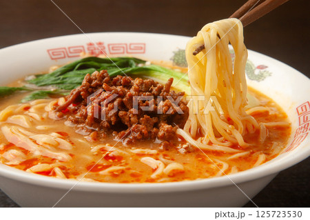坦々麺 125723530